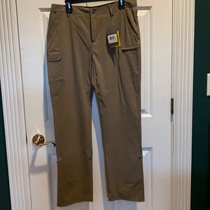 NWT Solstice Women’s Stretch Roll-up pants with quick Dry fabric, SPF 50